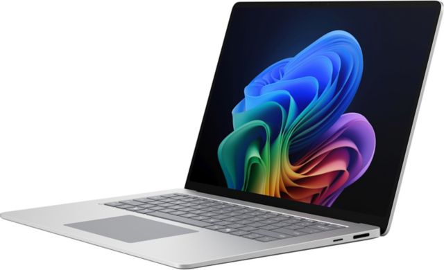 Microsoft Surface Laptop 7 Copilot+ PC 15'' - Intel Core Ultra 7 - 32GB RAM - 1TB - Platinum - ONLINE ONLY